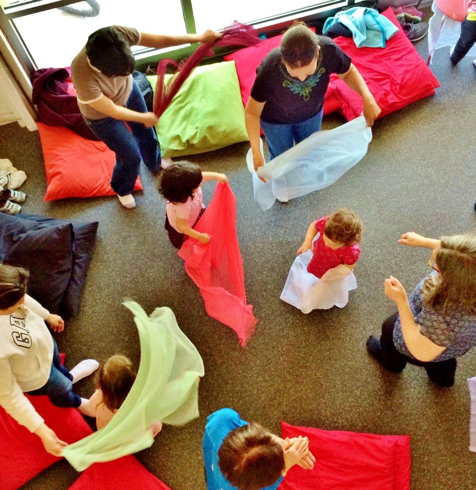 Toddlers with scarfs